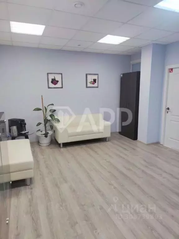 Офис в Удмуртия, Ижевск Автозаводская ул., 7 (658 м) - Фото 1