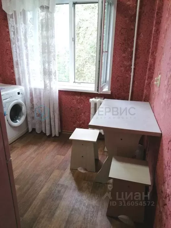 2-к кв. Омская область, Омск ул. Химиков, 20А (45.3 м) - Фото 0