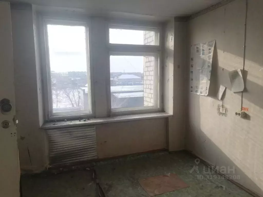 Помещение свободного назначения в Свердловская область, Талица ул. ... - Фото 1