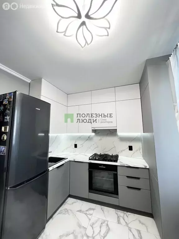 3-комнатная квартира: Орёл, Плещеевская улица, 8 (62.8 м) - Фото 2