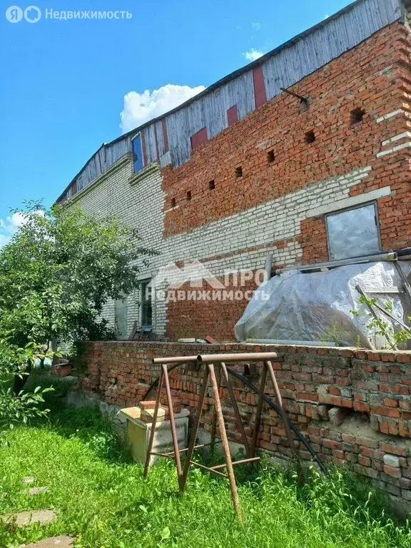 Дом в Новомосковск, Дорожная улица (180 м) - Фото 1
