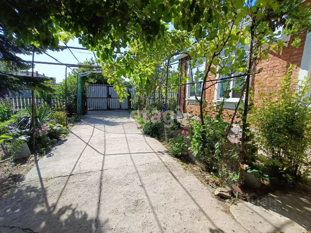 Дом в Краснодарский край, Ейский район, Александровское с/пос, с. ... - Фото 2