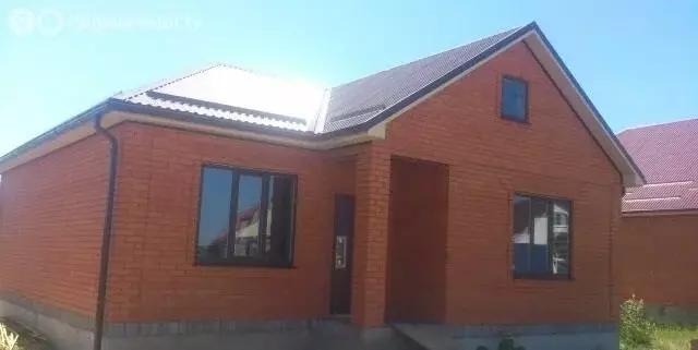 Дом в Ростов-на-Дону, Орская улица (100 м) - Фото 1