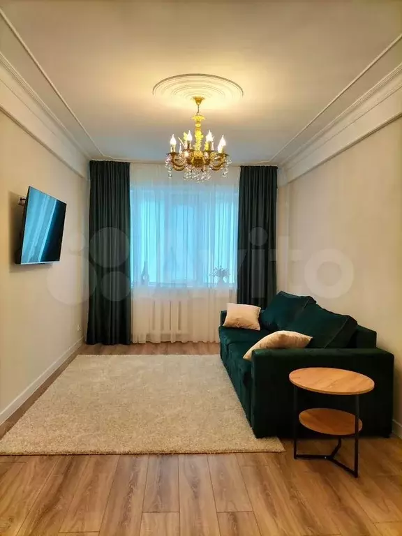 Комната 25 м в 1-к., 1/6 эт. - Фото 1