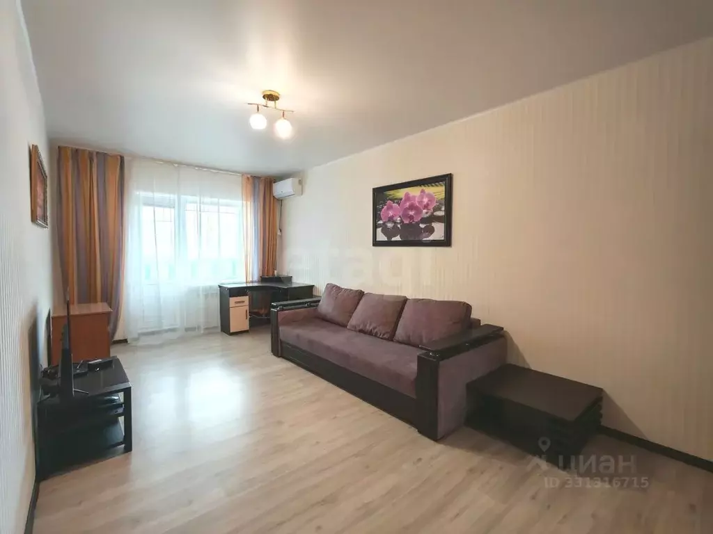 2-к кв. Краснодарский край, Ейск ул. Плеханова (64.0 м) - Фото 1