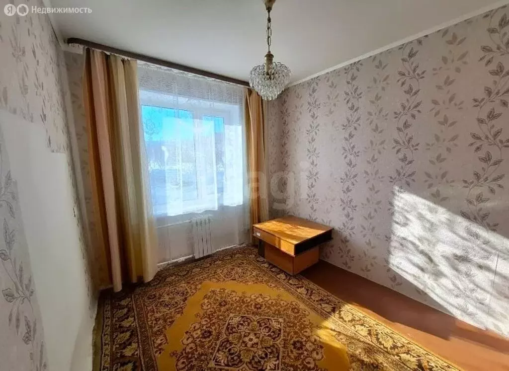 3-комнатная квартира: Петропавловск-Камчатский, улица Молчанова, 1 (47 ... - Фото 2