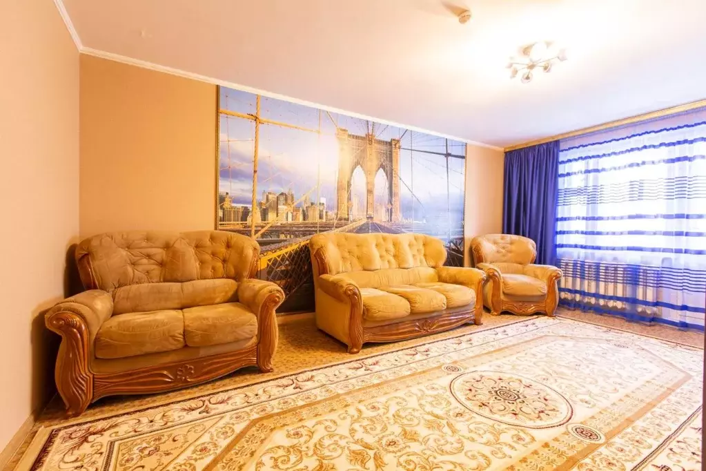 3-к кв. Тюменская область, Тобольск 7-й мкр, 46 (85.0 м) - Фото 2