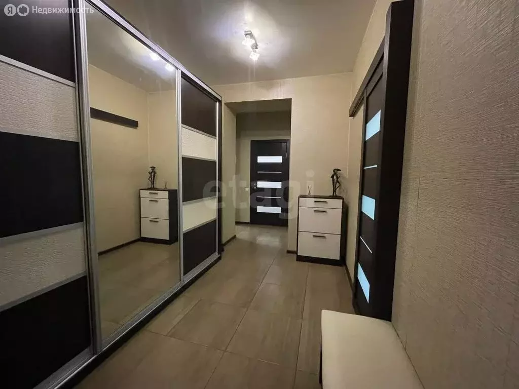 2-комнатная квартира: Комсомольск-на-Амуре, проспект Мира, 10К2 (55 м) - Фото 1