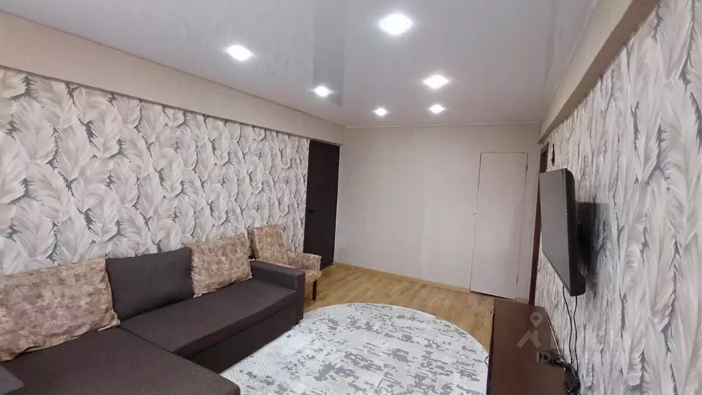 3-к кв. Алтайский край, Рубцовск Ленинградская ул., 6 (49.4 м) - Фото 1