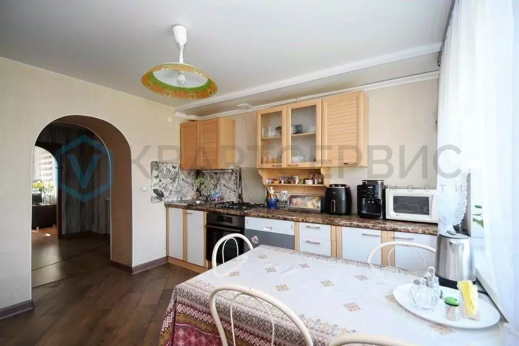 Дом в Омская область, Омск ул. Герцена, 281 (158 м) - Фото 1