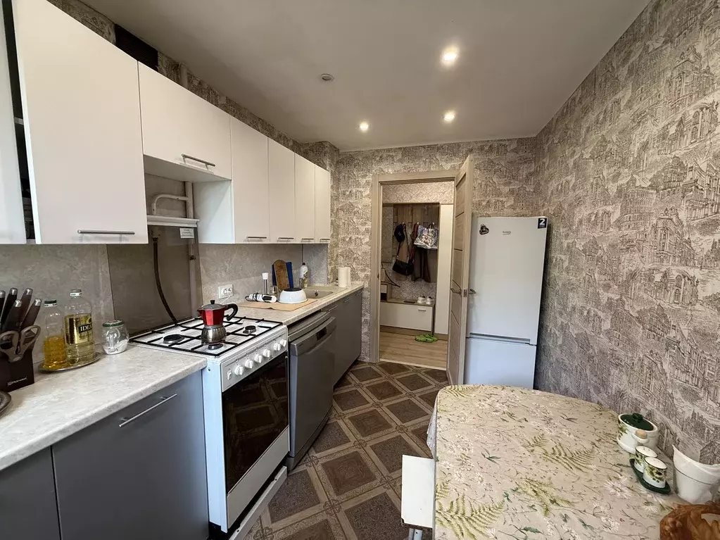 Продаётся 3-к квартира, 58 м - Фото 1
