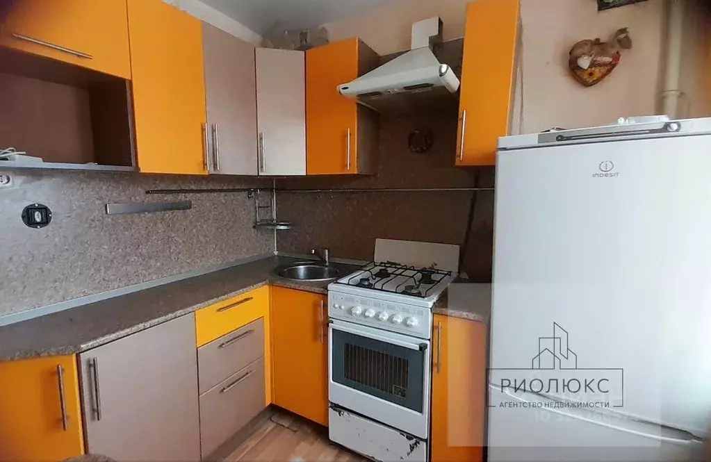 2-к кв. Челябинская область, Челябинск ул. 3-я Арзамасская, 13 (42.0 ... - Фото 1