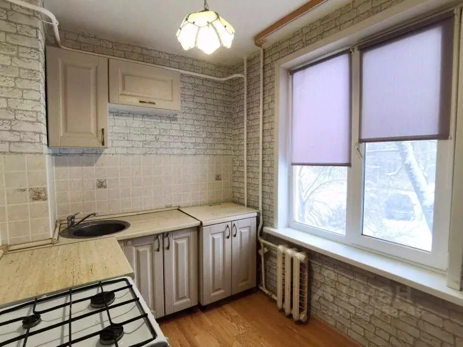 2-к кв. Пермский край, Березники ул. Парижской Коммуны, 52 (37.2 м) - Фото 2