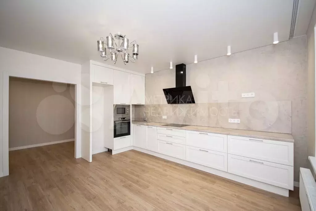 2-к. квартира, 70 м, 2/14 эт. - Фото 1