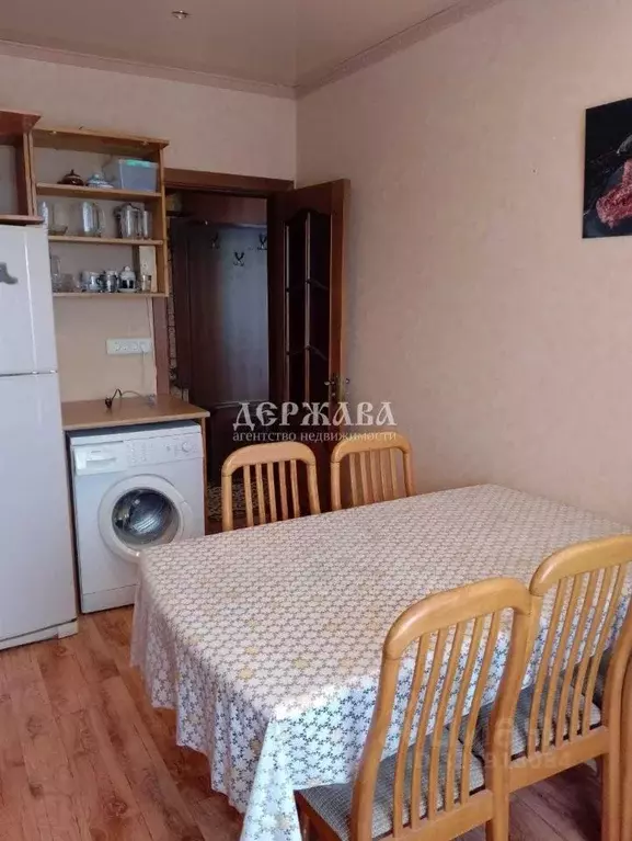 3-к кв. Белгородская область, Старый Оскол Буденного мкр, 5 (65.0 м) - Фото 2