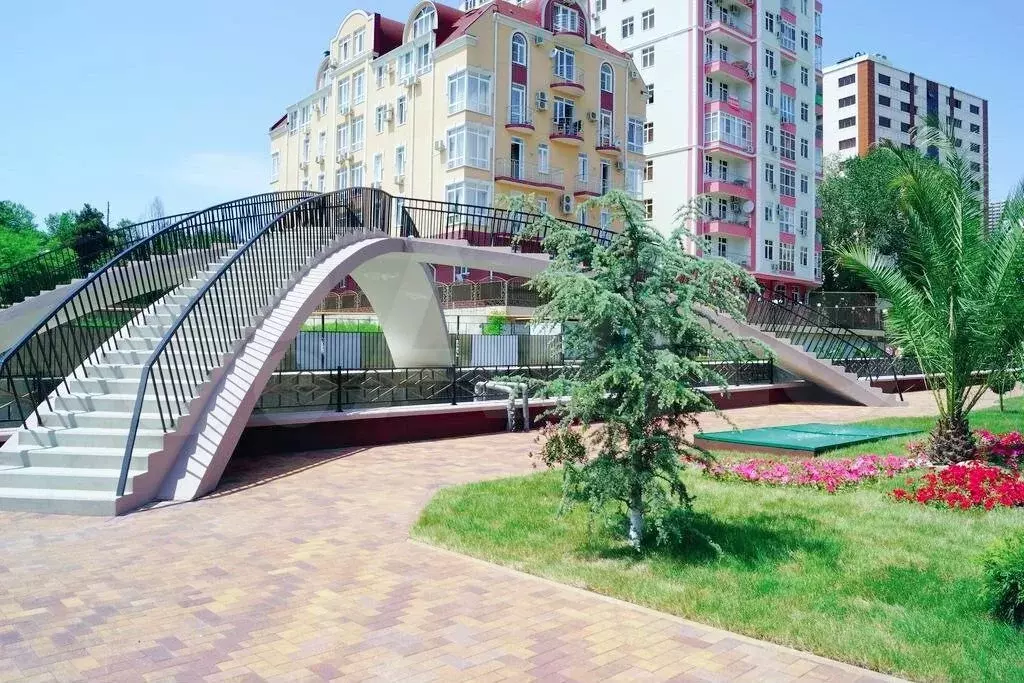 Дом 465 м на участке 10 сот. - Фото 1