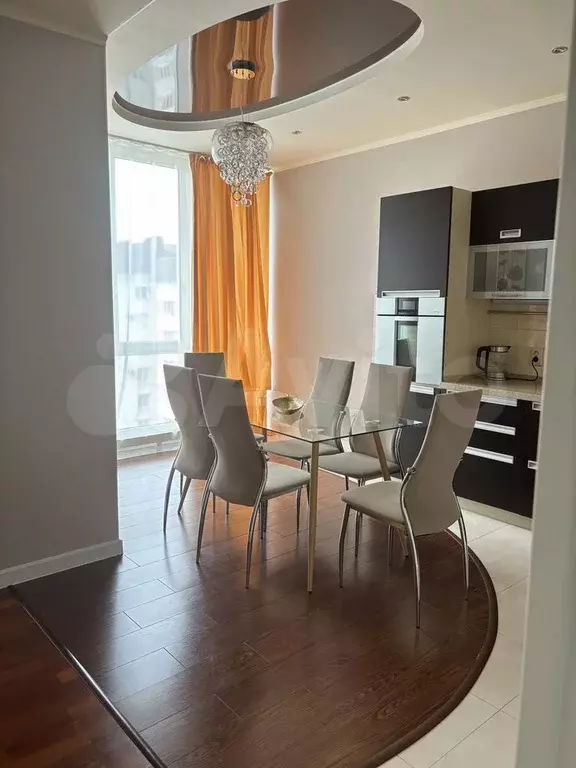 3-к. квартира, 131 м, 8/14 эт. - Фото 0
