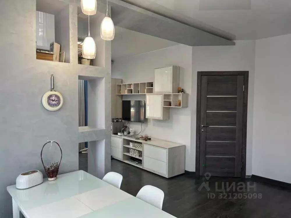 2-к кв. Иркутская область, Иркутск ул. Красных Мадьяр, 14/2 (60.0 м) - Фото 1