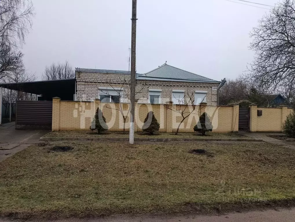 Дом в Краснодарский край, Староминская ст-ца ул. Гагарина, 109 (122 м) - Фото 0