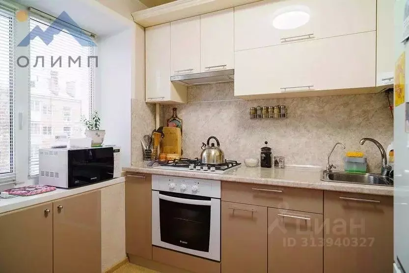 2-к кв. Вологодская область, Вологда ул. Горького, 110 (42.8 м) - Фото 1