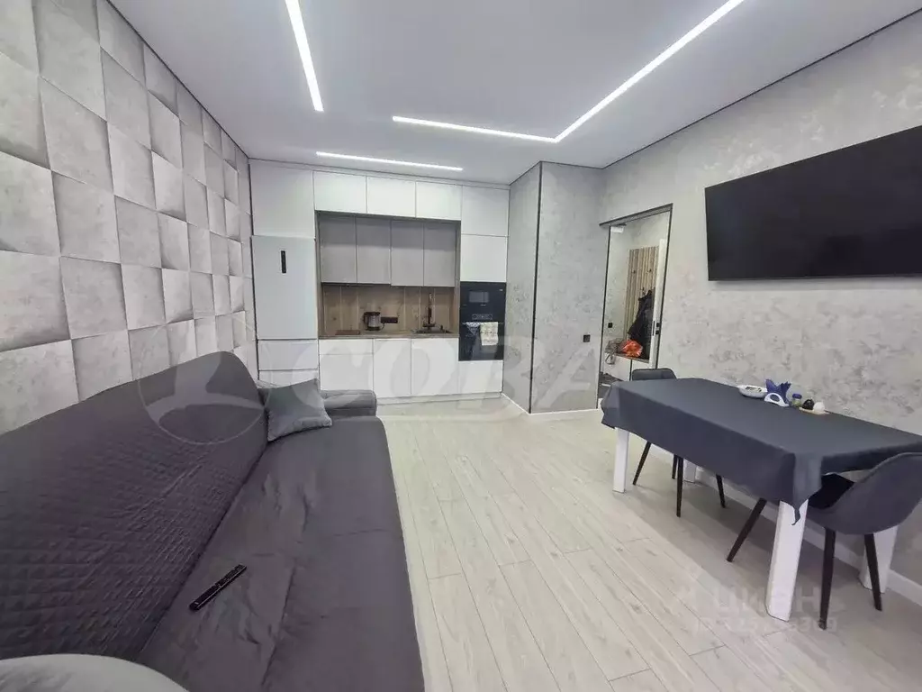 1-к кв. Тюменская область, Тобольск Зона ВУЗов тер., 7 (40.0 м) - Фото 1