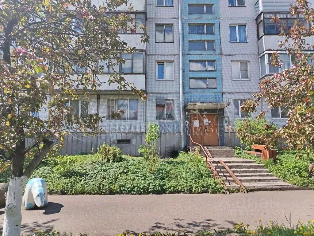 3-к кв. Ленинградская область, Луга просп. Урицкого, 66 (61.5 м) - Фото 2