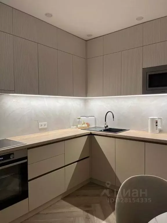 2-к кв. Татарстан, Казань ул. Мансура Хасанова, 19 (53.6 м) - Фото 2