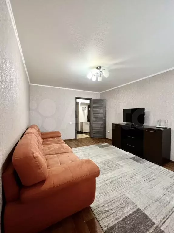1-к. квартира, 40 м, 2/12 эт. - Фото 1
