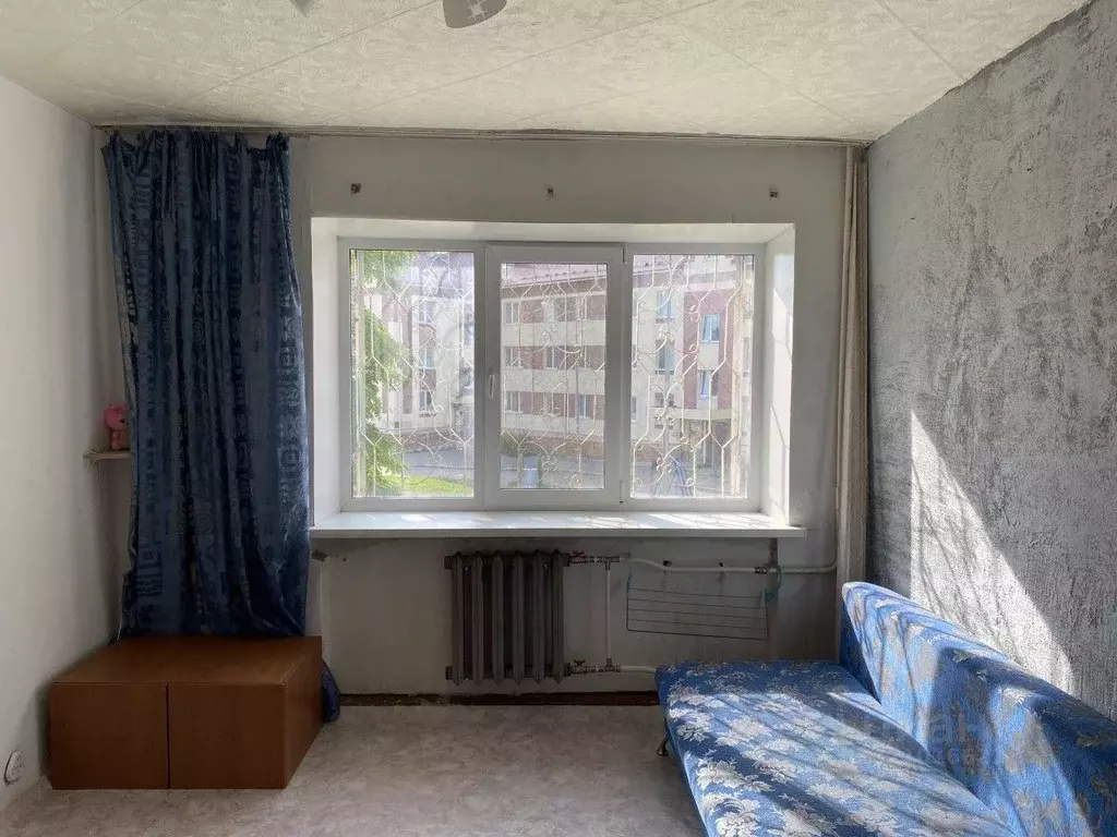 Свободной планировки кв. Свердловская область, Каменск-Уральский ул. ... - Фото 0