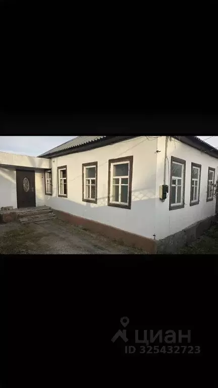 Дом в Карачаево-Черкесия, Черкесск ул. Фурманова, 130 (80 м) - Фото 1