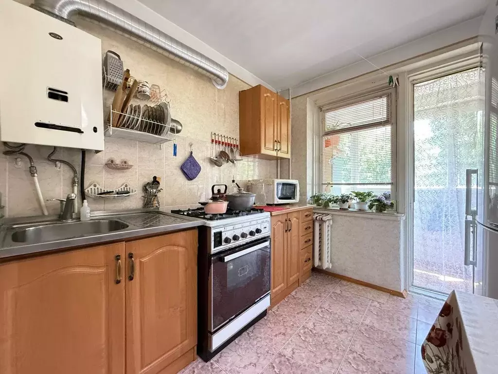 2-к кв. Кабардино-Балкария, Нальчик ул. Тарчокова (48.0 м) - Фото 1