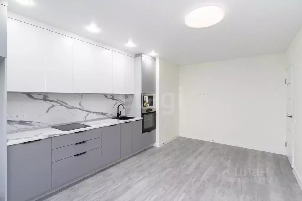 3-к кв. Тюменская область, Тюменский муниципальный округ, д. Патрушева ... - Фото 0