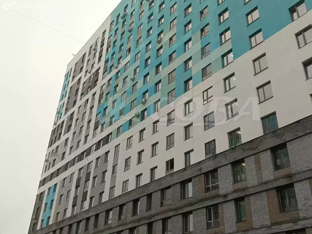 Квартира-студия: Тобольск, микрорайон Центральный, 28 (26 м) - Фото 1