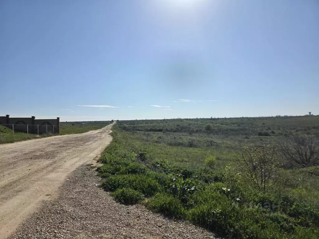 Участок в Севастополь Имени Софьи Перовской ЗАО,  (1.0 га.) - Фото 1