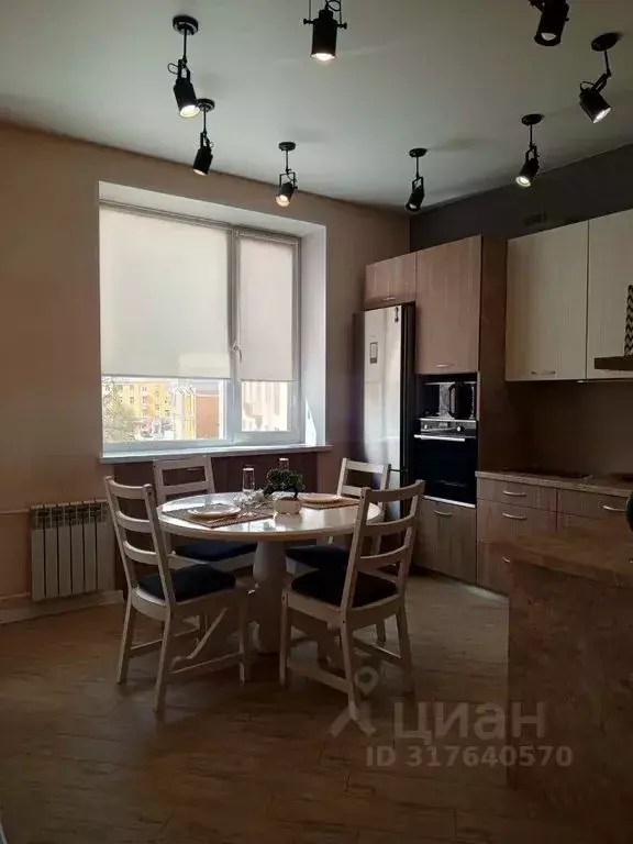 2-к кв. Карелия, Петрозаводск ул. Фридриха Энгельса, 11 (55.0 м) - Фото 1