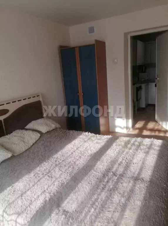 Комната Новосибирская область, Новосибирск ул. Пермитина, 24А (11.6 м) - Фото 1