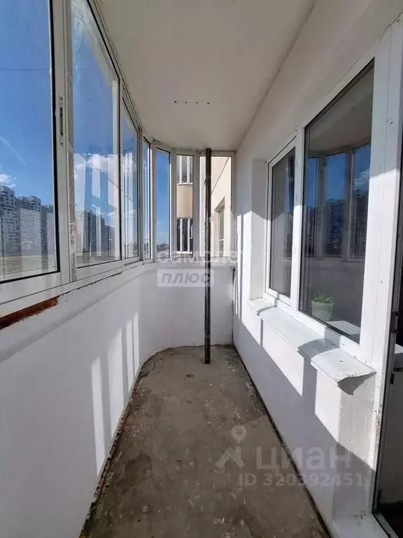 1-к кв. Омская область, Омск ул. 21-я Амурская, 61к1 (33.8 м) - Фото 2