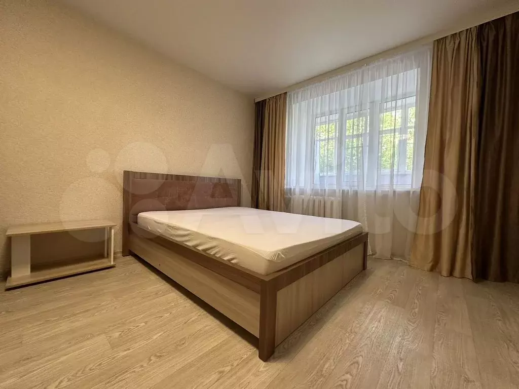 1-к. квартира, 45 м, 1/10 эт. - Фото 0
