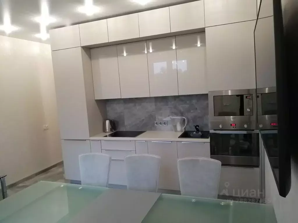 3-к кв. Карелия, Петрозаводск Береговая ул., 2 (63.0 м) - Фото 0