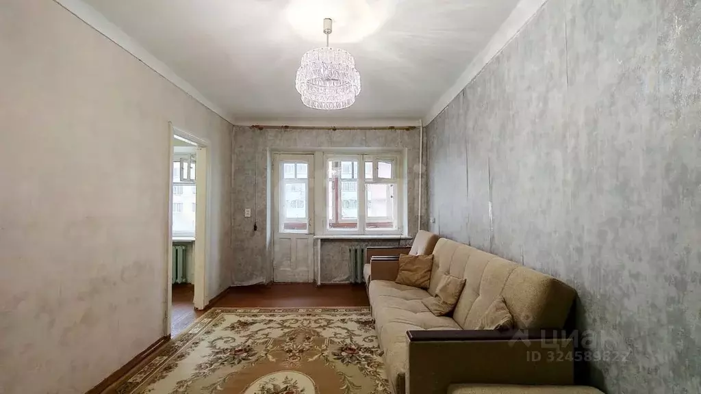 2-к кв. Тюменская область, Тюмень ул. Декабристов, 143 (42.9 м) - Фото 2