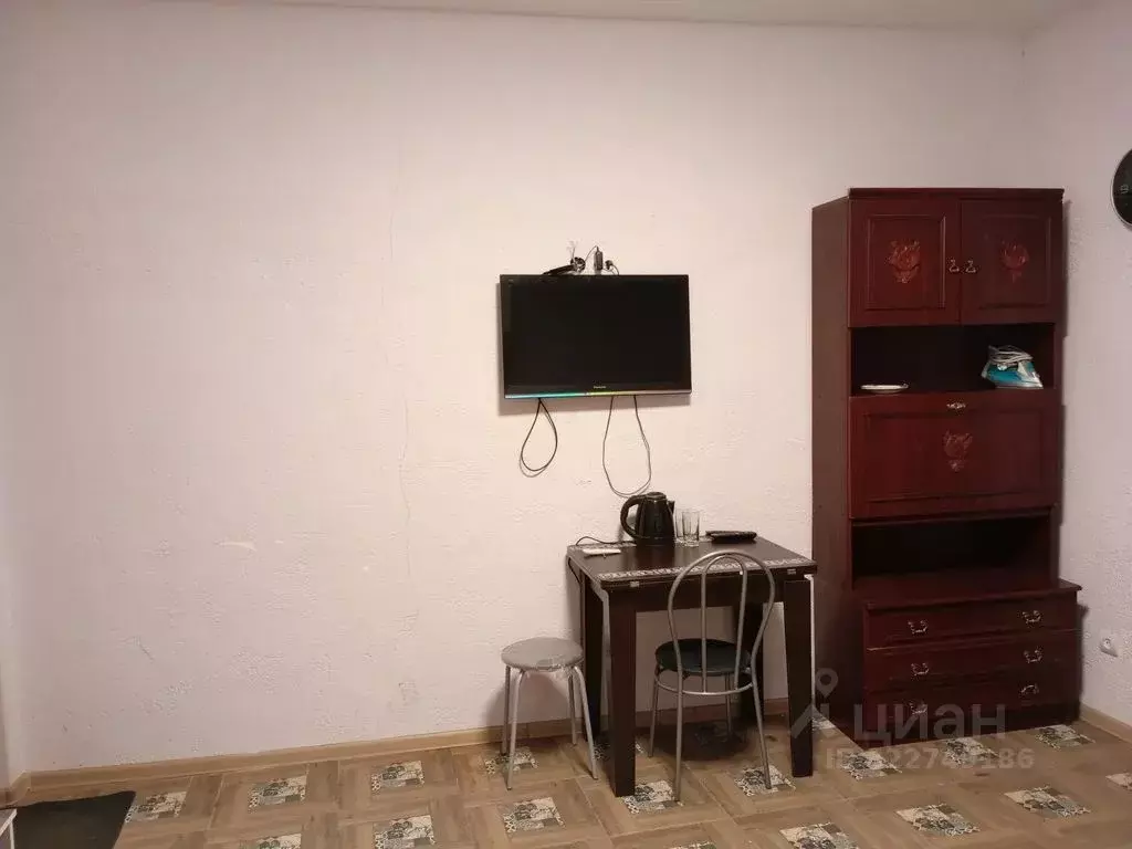 Комната Свердловская область, Екатеринбург пер. Чуцкаева, 5 - Фото 2