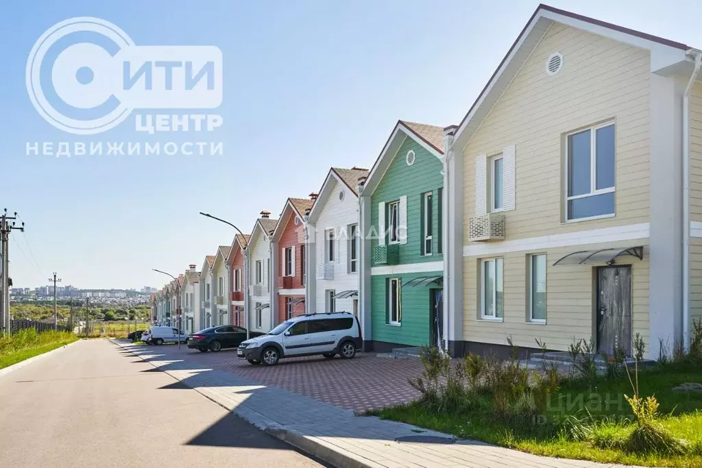 Таунхаус в Воронежская область, Семилуки Южный мкр, ул. Абрамова (91 ... - Фото 1