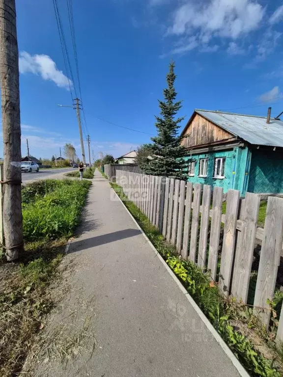 Дом в Свердловская область, Артемовский Уральская ул. (43 м) - Фото 0