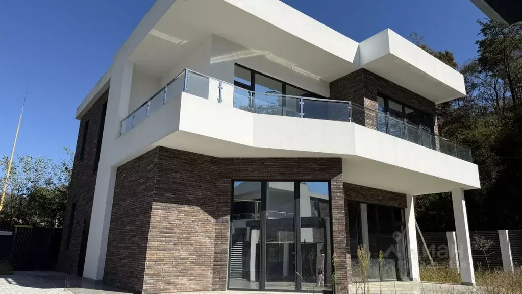 Дом в Краснодарский край, Сочи городской округ, Дагомыс пгт  (220 м) - Фото 1