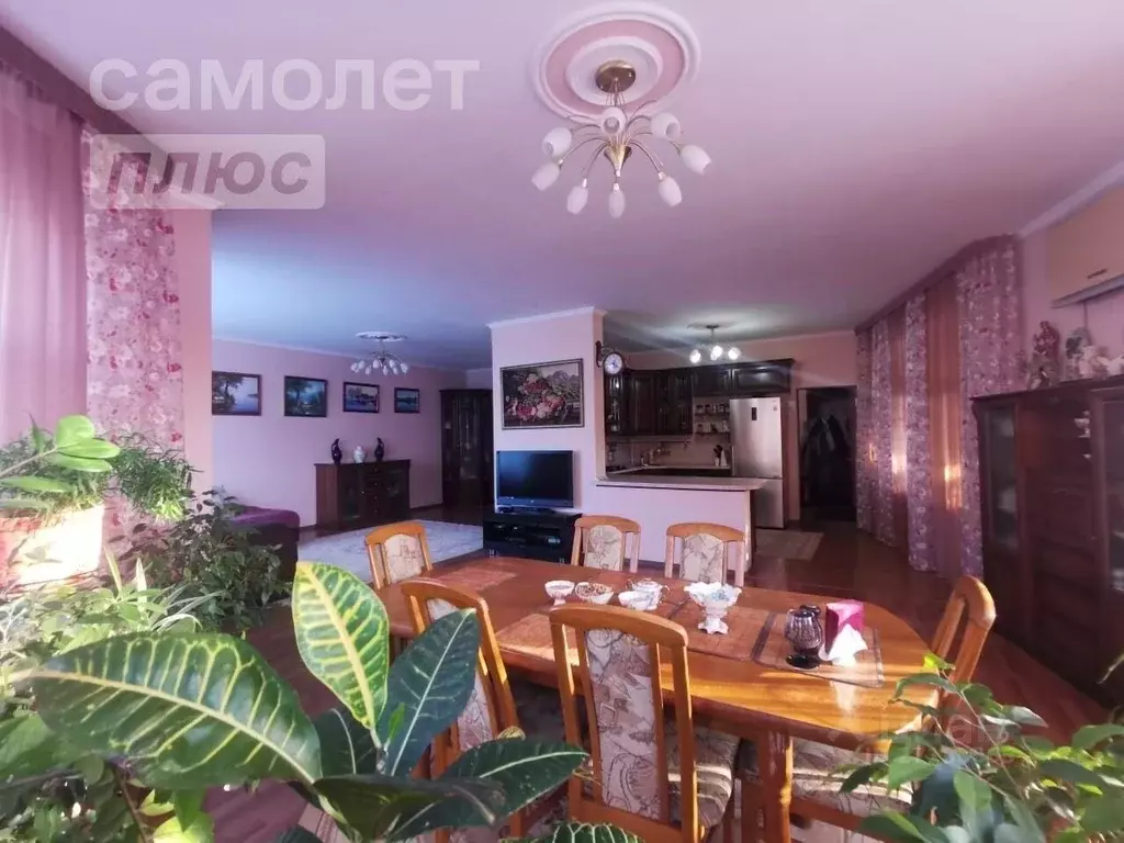 Дом в Астраханская область, Астрахань ул. Мосина (205 м) - Фото 1