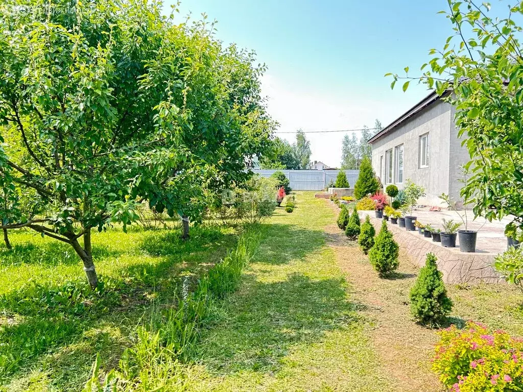 Дом в село Лукерьино, Яблоневая улица, 19 (160.5 м) - Фото 1