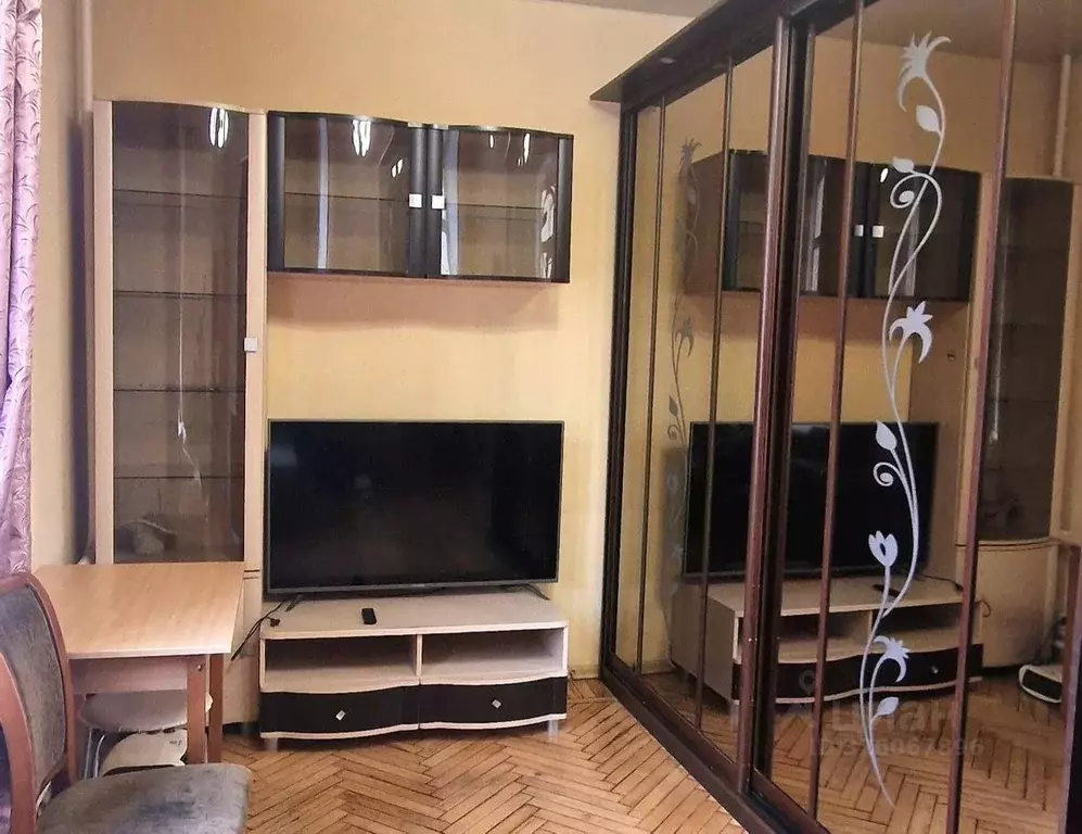 Комната Санкт-Петербург ул. Тарасова, 13 (20.0 м) - Фото 1