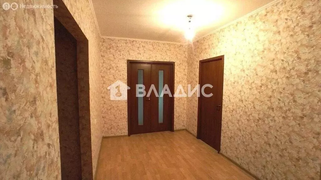 4-комнатная квартира: посёлок городского типа Боброво, Крымская улица, ... - Фото 1