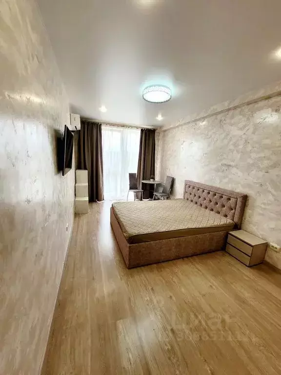 1-к кв. Крым, Евпатория просп. Ленина, 68к42 (47.0 м) - Фото 1