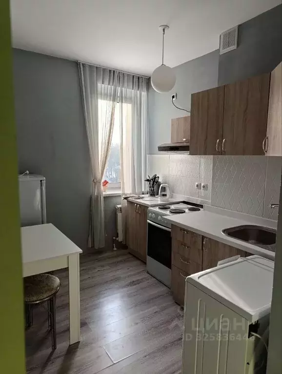 1-к кв. Омская область, Омск ул. Архиепископа Сильвестра, 9 (35.0 м) - Фото 1